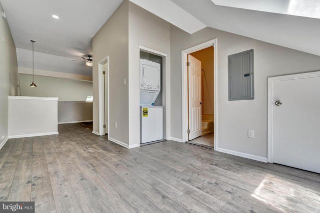 105 PARK PLACE DR, Cherry Hill, NJ 08002