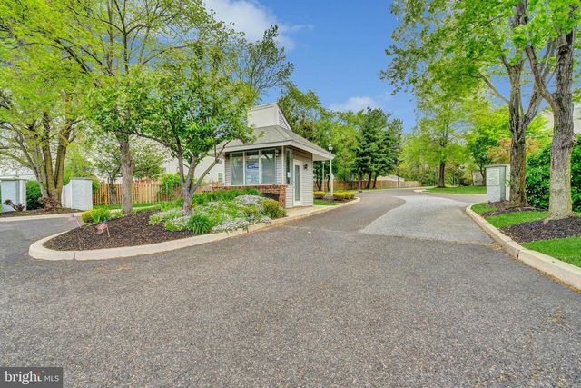 105 PARK PLACE DR, Cherry Hill, NJ 08002