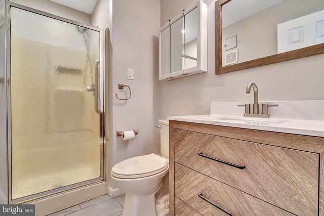 105 PARK PLACE DR, Cherry Hill, NJ 08002