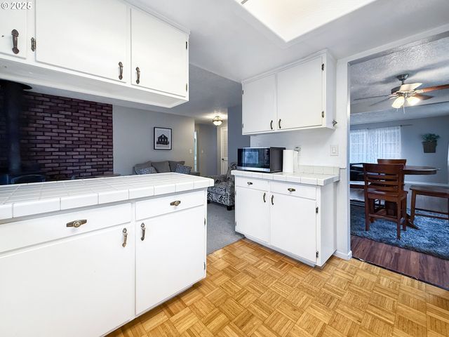 1330 CRISSEY Cir, Brookings, OR 97415