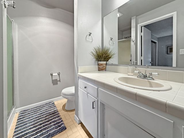 1330 CRISSEY Cir, Brookings, OR 97415