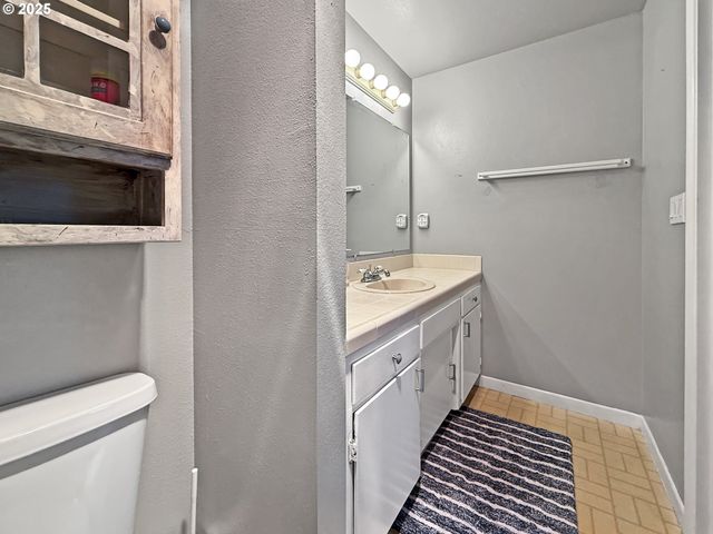 1330 CRISSEY Cir, Brookings, OR 97415