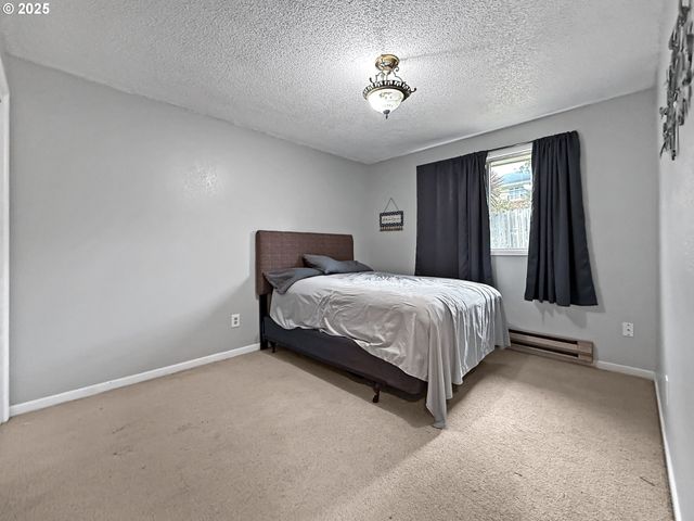 1330 CRISSEY Cir, Brookings, OR 97415