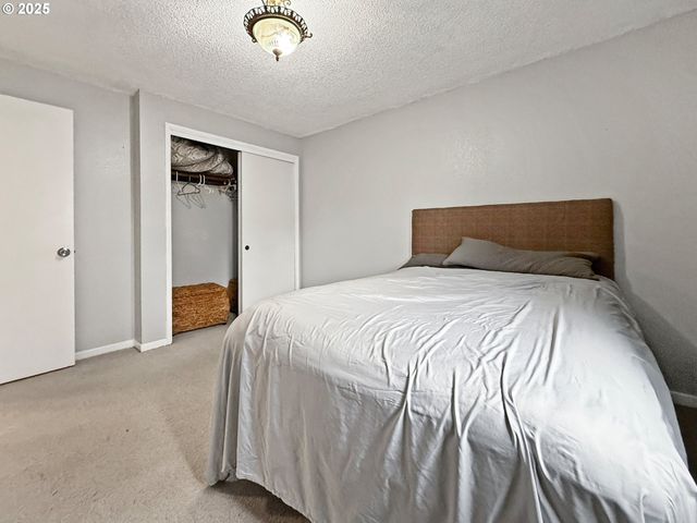 1330 CRISSEY Cir, Brookings, OR 97415