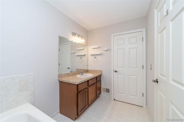 5143 Parsley Drive, Utica, MI 48316