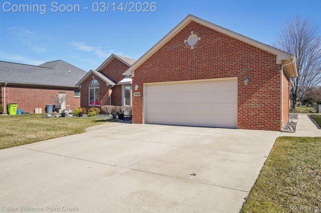 48302 Adams Drive, Macomb Township, MI 48044