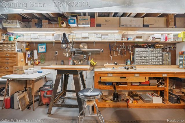 48302 Adams Drive, Macomb Township, MI 48044