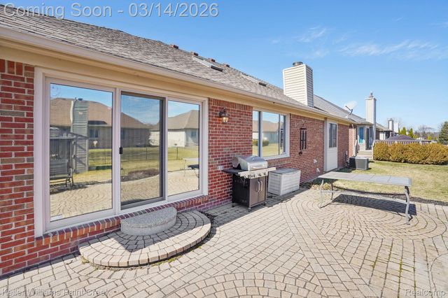 48302 Adams Drive, Macomb Township, MI 48044