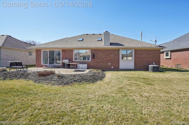 48302 Adams Drive, Macomb Township, MI 48044