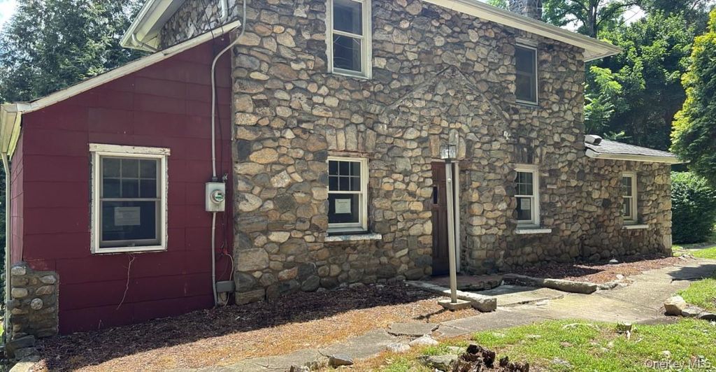 20 Old Oregon Road, Cortlandt Manor, NY 10567 — photo 2