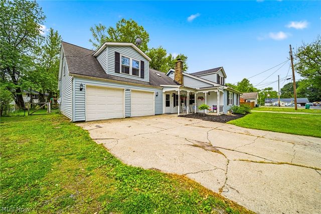 6712 Huron Avenue, Madison, OH 44057