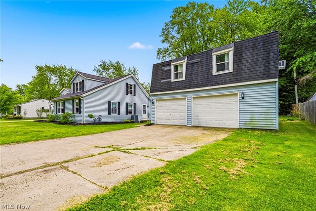 6712 Huron Avenue, Madison, OH 44057