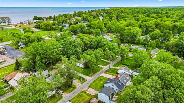 6712 Huron Avenue, Madison, OH 44057