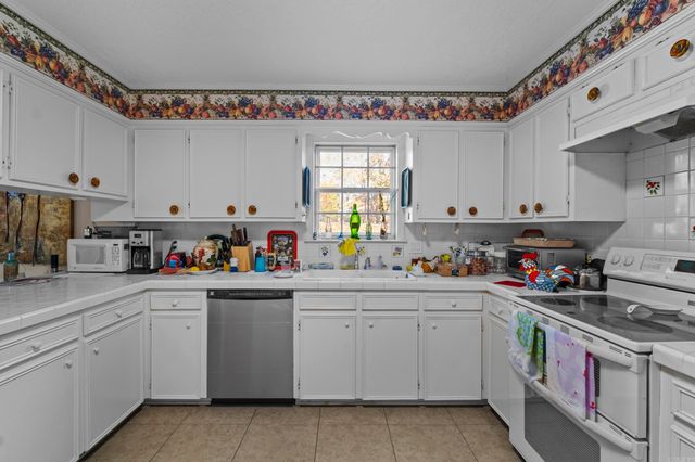 3801 Dunkeld Dr., North Little Rock, AR 72116