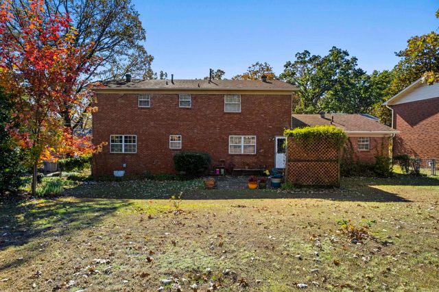 3801 Dunkeld Dr., North Little Rock, AR 72116