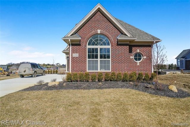 0000 Stoney Point 5, South Lyon, MI 48178