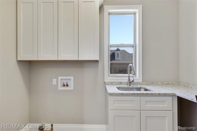 0000 Stoney Point 5, South Lyon, MI 48178