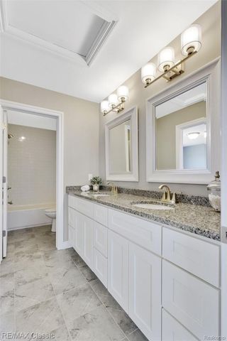 0000 Stoney Point 5, South Lyon, MI 48178