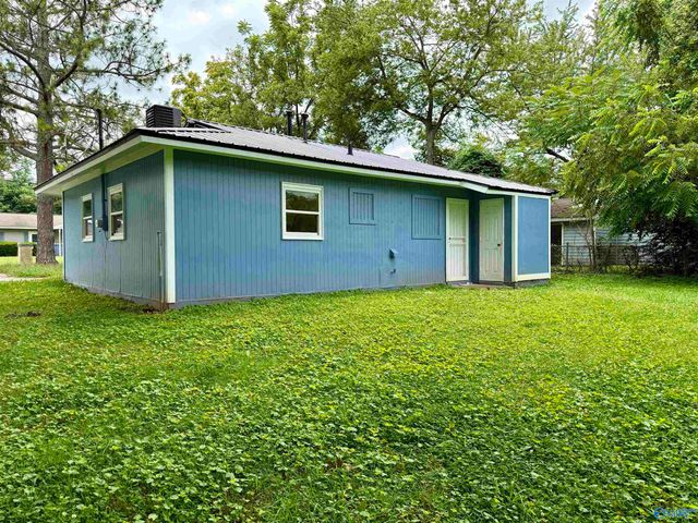 2206 Evans Avenue NW, Huntsville, AL 35810
