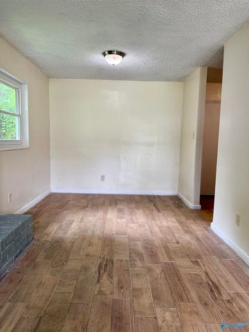 2206 Evans Avenue NW, Huntsville, AL 35810