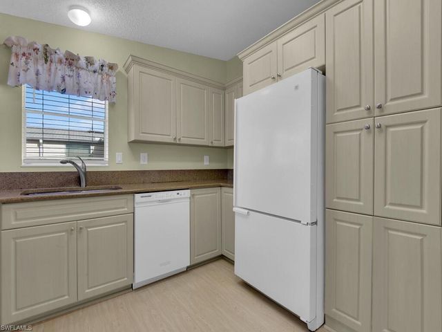 26941 Sammoset WAY, Bonita Springs, FL 34135