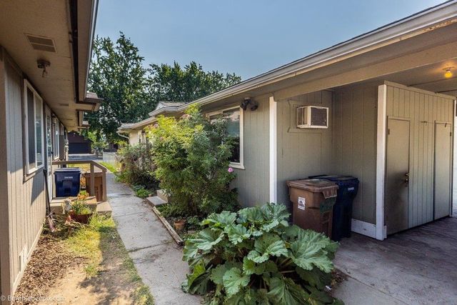 6417 N Lee St, Spokane, WA 99217