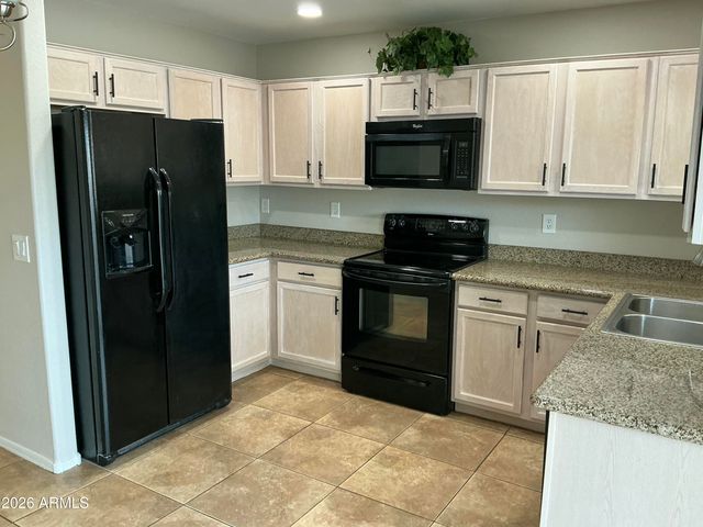 3422 W Kimberly Way, Phoenix, AZ 85027