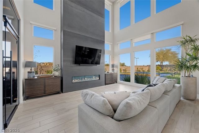 10631 Patina Hills Court, Las Vegas, NV 89135