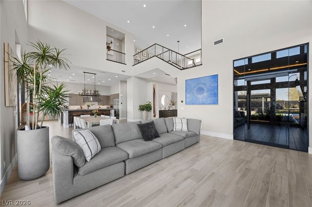 10631 Patina Hills Court, Las Vegas, NV 89135