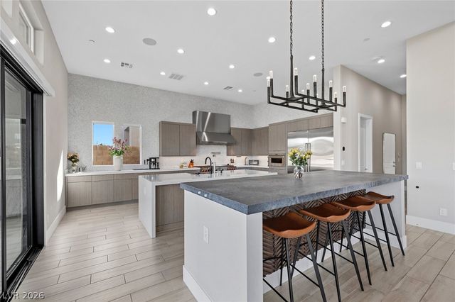 10631 Patina Hills Court, Las Vegas, NV 89135