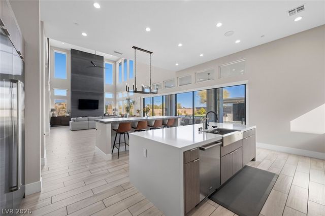 10631 Patina Hills Court, Las Vegas, NV 89135