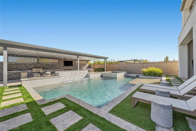 10631 Patina Hills Court, Las Vegas, NV 89135