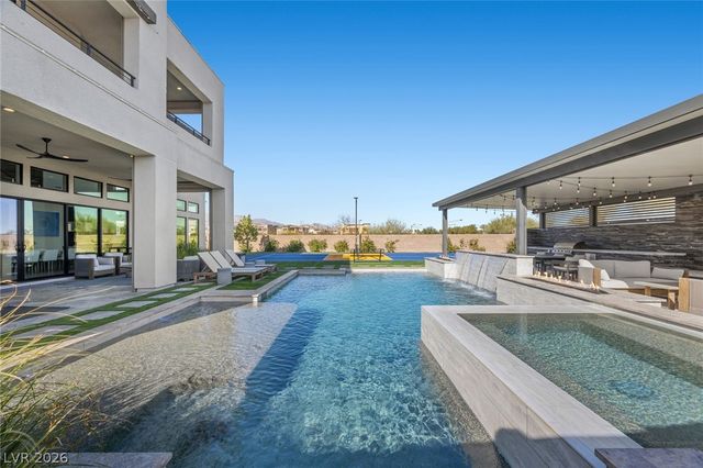 10631 Patina Hills Court, Las Vegas, NV 89135