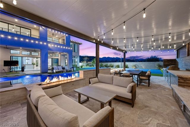 10631 Patina Hills Court, Las Vegas, NV 89135