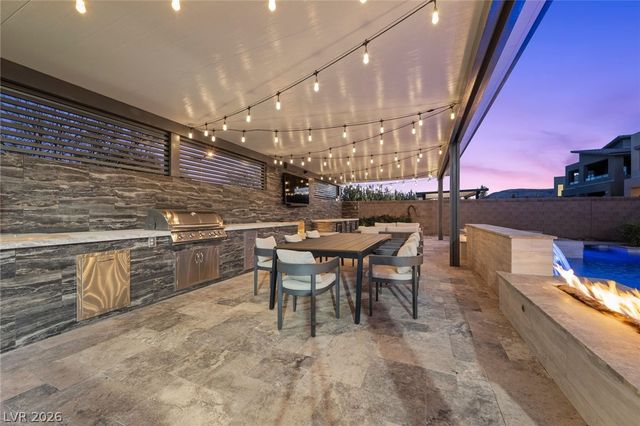 10631 Patina Hills Court, Las Vegas, NV 89135