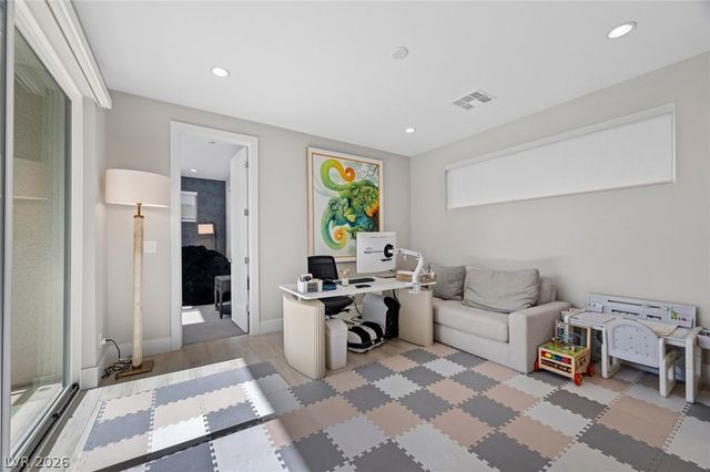 10631 Patina Hills Court, Las Vegas, NV 89135