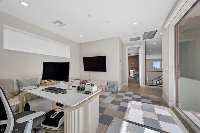 10631 Patina Hills Court, Las Vegas, NV 89135