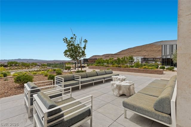 10631 Patina Hills Court, Las Vegas, NV 89135