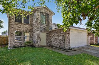 4241 Meadowknoll Drive, Fort Worth, TX 76123