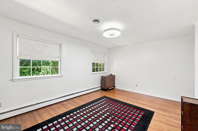 241 TIMBER JUMP LN, Media, PA 19063