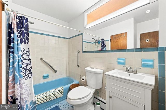 241 TIMBER JUMP LN, Media, PA 19063