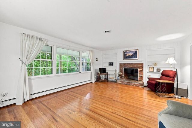 241 TIMBER JUMP LN, Media, PA 19063