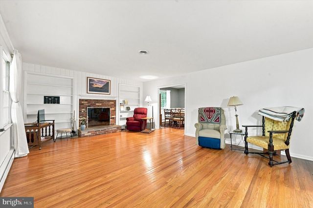 241 TIMBER JUMP LN, Media, PA 19063