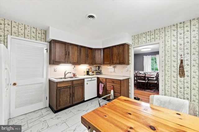 241 TIMBER JUMP LN, Media, PA 19063