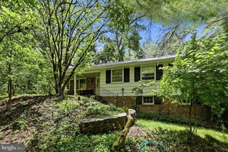 241 TIMBER JUMP LN, Media, PA 19063