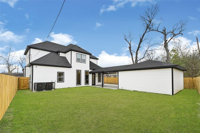 5806 Southlea Street, Houston, TX 77033