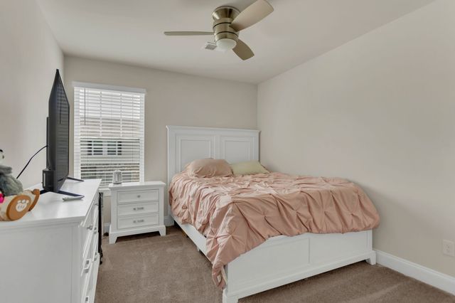 1021 McKee Ct, Columbia, TN 38401