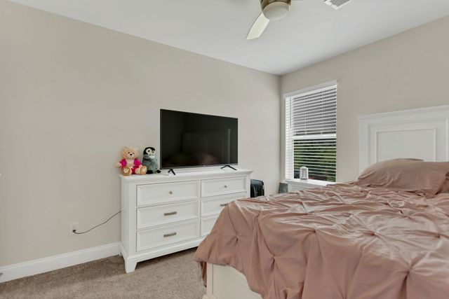 1021 McKee Ct, Columbia, TN 38401