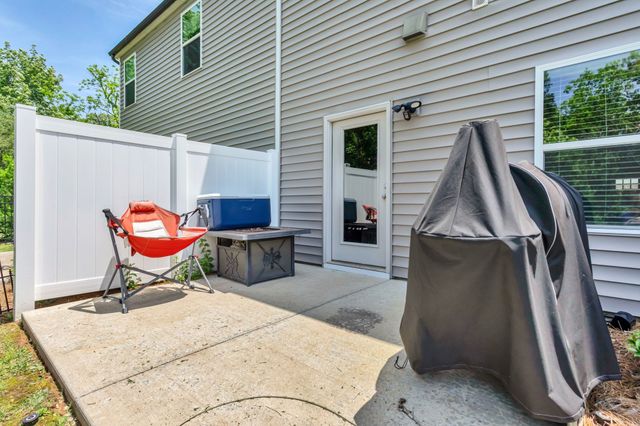 1021 McKee Ct, Columbia, TN 38401