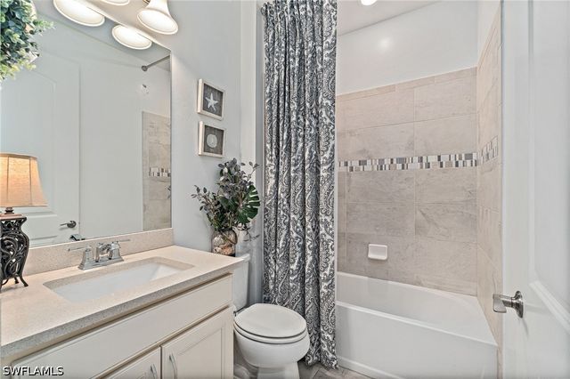 14045 Hawks Eye CT, Estero, FL 33928